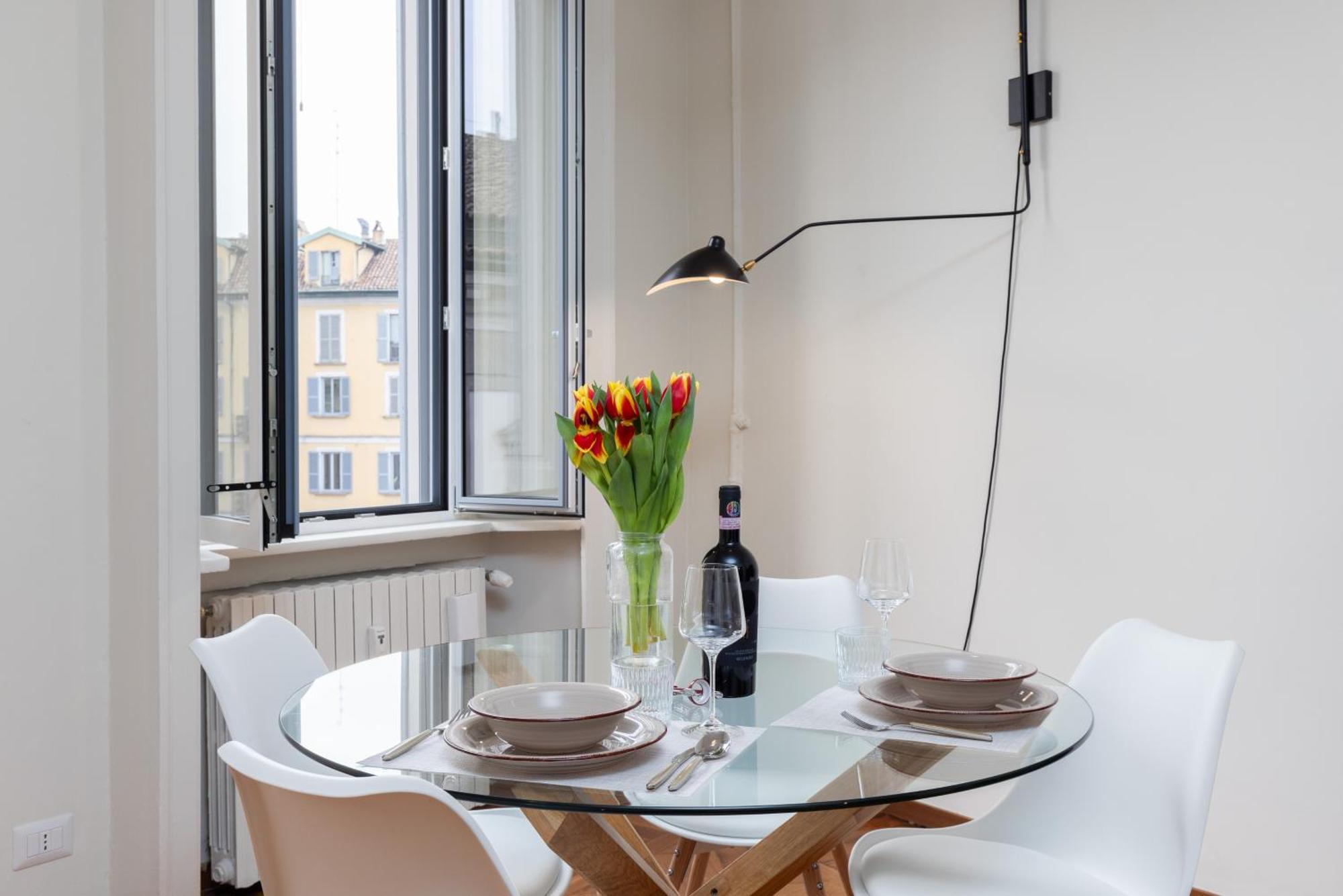 Living Uniqc Apartment - Duomo Milan Exterior photo